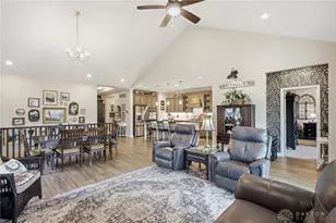 3839 Pepperwell Cir, Sugarcreek Twp, OH 45440 - Photo 20