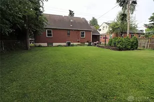 213 E Dorothy Ln, Kettering, OH 45419 - Photo 32