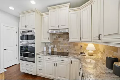 5290 Poets Way, Liberty Township, OH 45011 - Photo 16