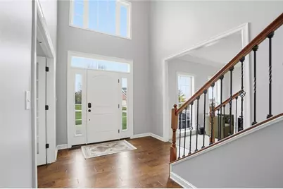 5290 Poets Way, Liberty Township, OH 45011 - Photo 4