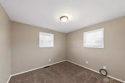 5230 Hoover Avenue, Dayton, OH 45417 - Photo 14