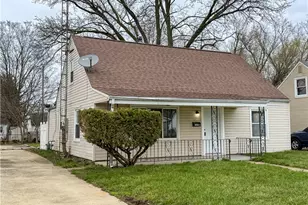 1630 S Sweetbriar Ln, Springfield, OH 45505 - Photo 2