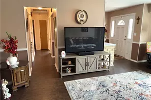 6208 Rosecrest Dr, Butler Twp, OH 45414 - Photo 10