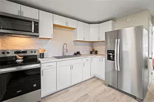 1706 Park Dr, Middletown, OH 45044 - Photo 1