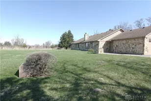 2511 N Snyder Rd, Trotwood, OH 45426 - Photo 6