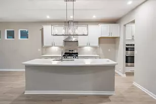 2572 Golden Leaf, Beavercreek, OH 45431 - Photo 2