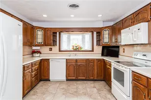 7600 Manning Rd, Miami Township, OH 45342 - Photo 10