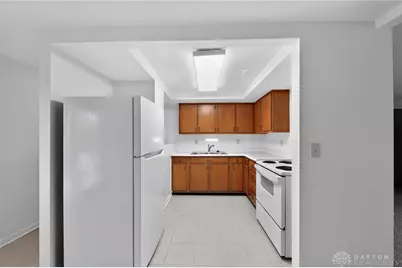 6348 Longford Road, Huber Heights, OH 45424 - Photo 12