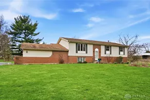 1565 Kingsway Dr, Beavercreek Twp, OH 45385 - Photo 8