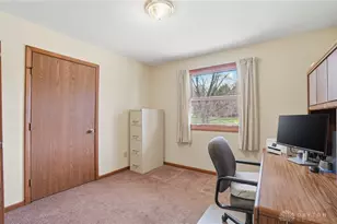 1565 Kingsway Dr, Beavercreek Twp, OH 45385 - Photo 30