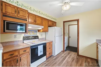 1565 Kingsway Drive, Beavercreek Twp, OH 45385 - Photo 16