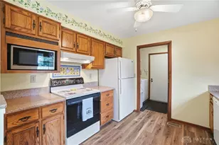 1565 Kingsway Dr, Beavercreek Twp, OH 45385 - Photo 16