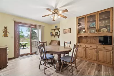 1565 Kingsway Drive, Beavercreek Twp, OH 45385 - Photo 12