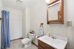 1565 Kingsway Dr, Beavercreek Twp, OH 45385 - Photo 38