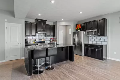 9184 Lakeside Street, Tipp City, OH 45371 - Photo 10