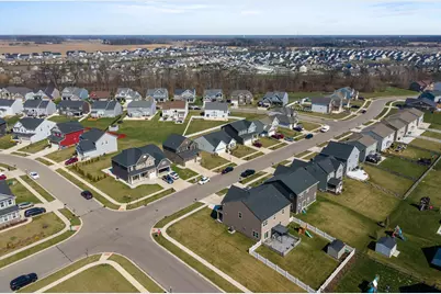 9184 Lakeside Street, Tipp City, OH 45371 - Photo 52