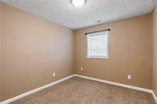 885 Hook Rd, Xenia Twp, OH 45385 - Photo 16