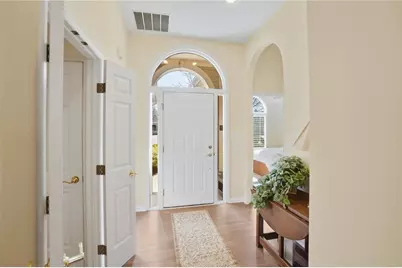 582 Yankee Trace Drive, Centerville, OH 45458 - Photo 4