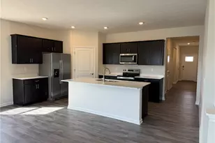 461 Hollywood Blvd, Xenia, OH 45385 - Photo 4