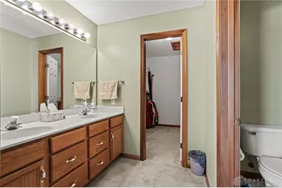 413 Deerwood Drive, Piqua, OH 45356 - Photo 40