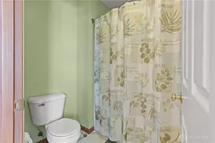 413 Deerwood Dr, Piqua, OH 45356 - Photo 42