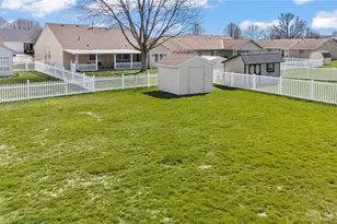 413 Deerwood Dr, Piqua, OH 45356 - Photo 12