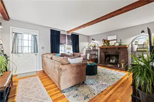 250 E Weaver St, New Lebanon, OH 45345 - Photo 4