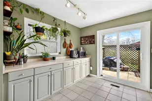 8734 Shadycreek Dr, Centerville, OH 45458 - Photo 18