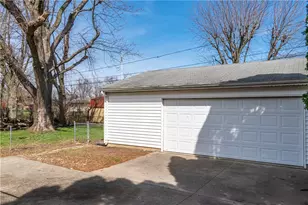 2018 Rockdell Dr, Fairborn, OH 45324 - Photo 34