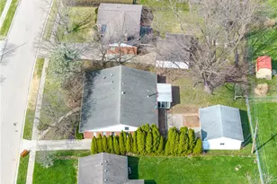 2018 Rockdell Dr, Fairborn, OH 45324 - Photo 38