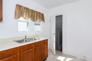 28 N Trenton St, Dayton, OH 45417 - Photo 14