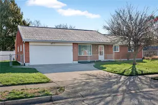 634 Martin Dr, Xenia, OH 45385 - Photo 2