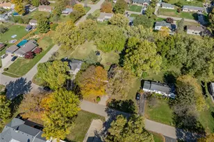 4174 Mapleview Dr, Beavercreek, OH 45432 - Photo 4