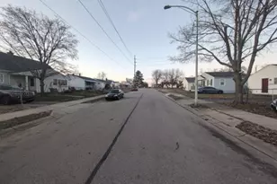 2724 Holman St, Moraine, OH 45439 - Photo 8