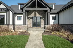 275 Fox Meadow Ct, Beavercreek Twp, OH 45385 - Photo 2