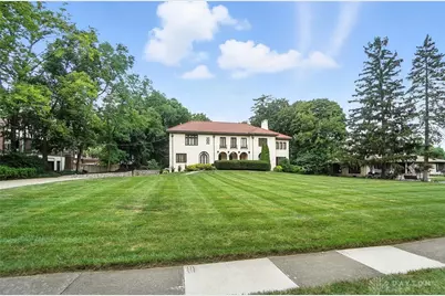 25 W Thruston Boulevard, Oakwood, OH 45419 - Photo 2