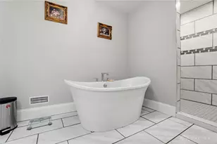 25 W Thruston Blvd, Oakwood, OH 45419 - Photo 74