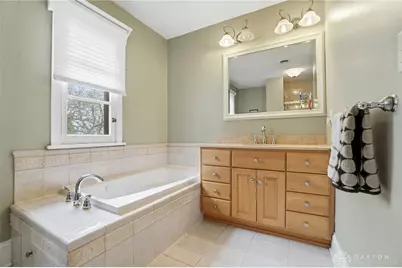 25 W Thruston Boulevard, Oakwood, OH 45419 - Photo 76