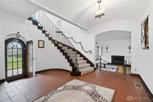 25 W Thruston Blvd, Oakwood, OH 45419 - Photo 18
