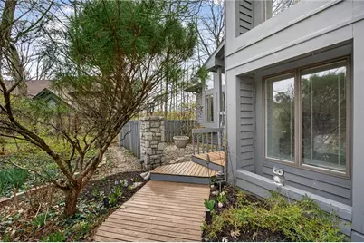 6425 Woodacre Court, Clayton, OH 45322 - Photo 4