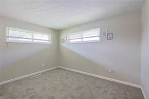 5595 Shady Oak St, Huber Heights, OH 45424 - Photo 22