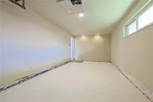 5595 Shady Oak St, Huber Heights, OH 45424 - Photo 34