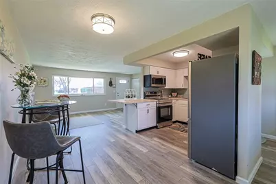 5595 Shady Oak Street, Huber Heights, OH 45424 - Photo 12