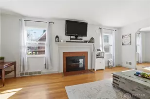 342 Wisteria Dr, Oakwood, OH 45419 - Photo 6