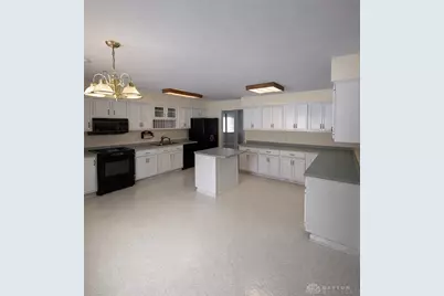 396 Towncrest Drive, Beavercreek, OH 45434 - Photo 4