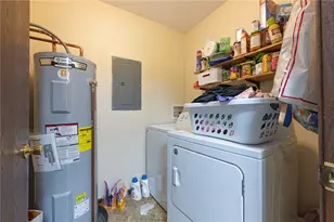 7627 Essington Cir, Washington Twp, OH 45459 - Photo 8