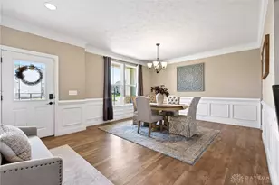 1706 Meadow Creek Ct, Centerville, OH 45458 - Photo 8