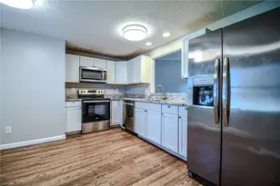 8918 Autumngate Ln, Huber Heights, OH 45424 - Photo 8