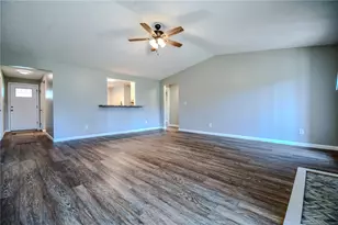 8918 Autumngate Ln, Huber Heights, OH 45424 - Photo 14