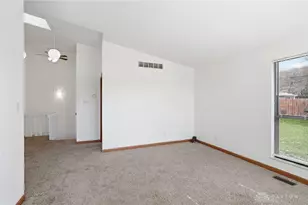 4753 Caprice Dr, Middletown, OH 45044 - Photo 6